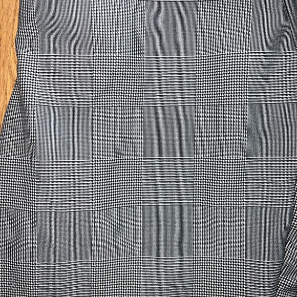 Express Pants - Picture 2 of 7